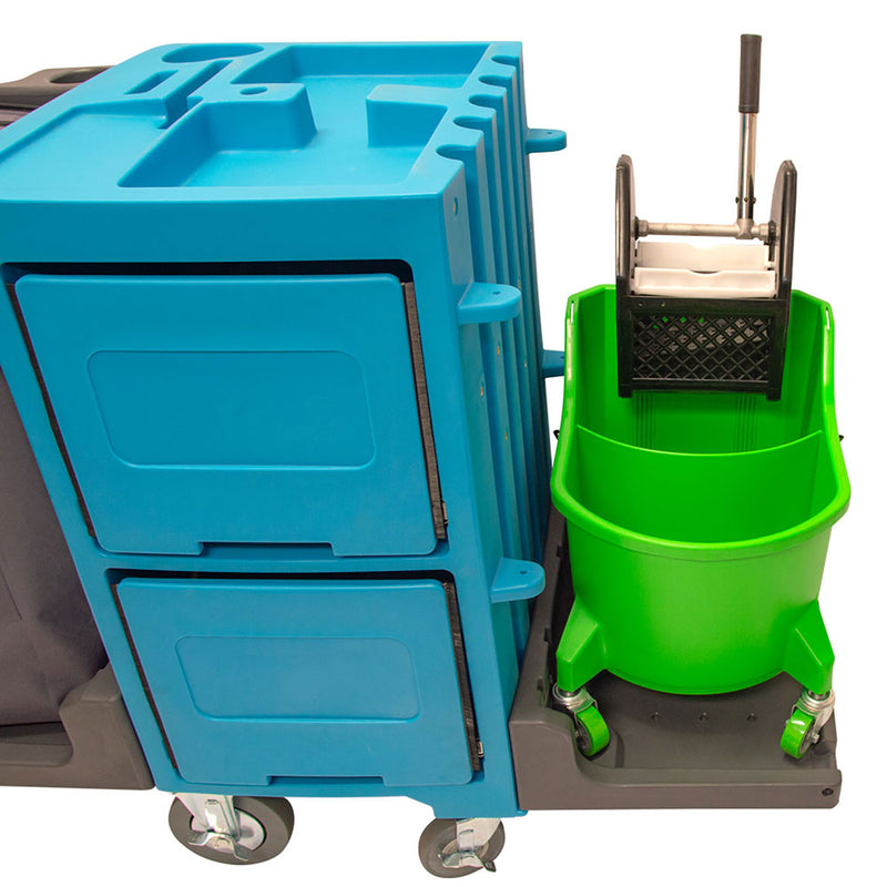 Front platform to hold CPI DUO bucket and wringer attached to housekeeping cart